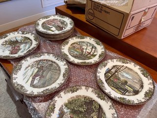 12 Platos Llanos Johnson Brothers nuevos a estrena