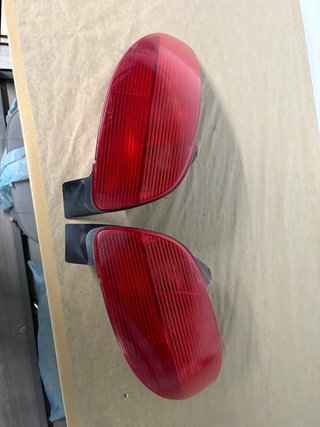 2 Pilotos traseros Peugeot 206