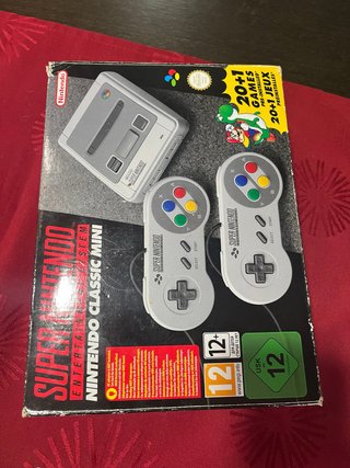 Super Nintendo Classic Mini + 2 mandos