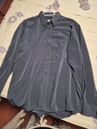 Camisa de hombre azul ceniza