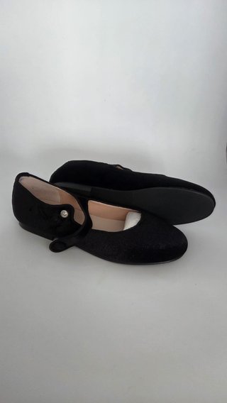 Merceditas de terciopelo negro