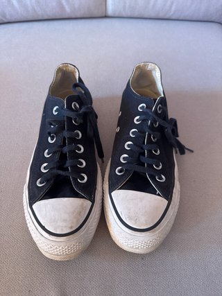 Zapatillas Converse Negras con Plataforma