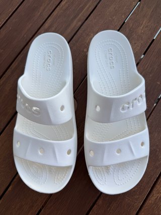 Sandalias Crocs Blancas plataforma Baya