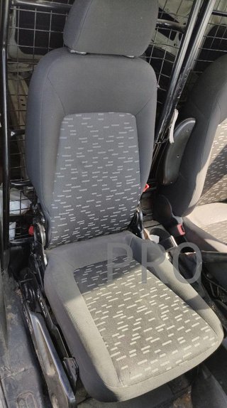 ASIENTO DELANTERO DERECHO Opel Combo D