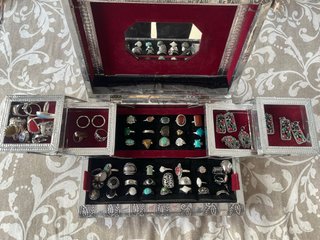 Anillos