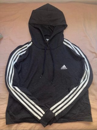 Sudadera adidas negra con capucha