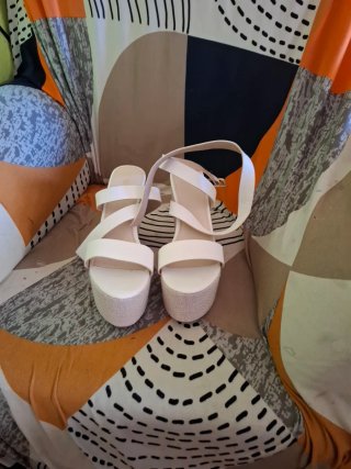 Sandalias de cuña blancas talla 40