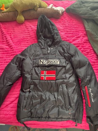 Abrigo Geographical Norway Negro