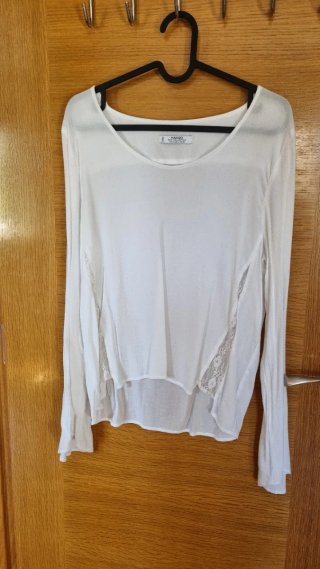 MU 16 - Camiseta Blanca Mango Talla L
