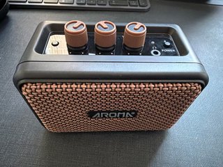 Mini Amplificador de Guitarra Aroma Bluetooth