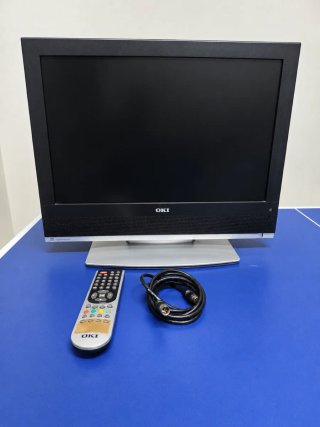 Televisor OKI con mando y cable