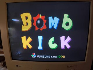 Juego Arcade Bomb Kick (Yunsung)