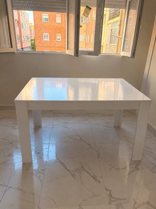 Mesa de Comedor Blanca