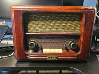 Radio Antigua de Madera Classic