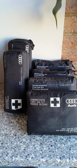 6 Botiquines Audi Originales