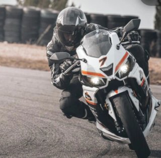 Moto Mitt 125 GP1