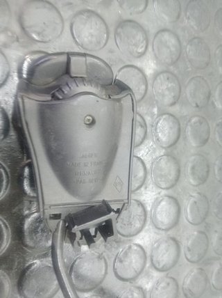 8c2n mando volumen/radio renault magnum 480 127194