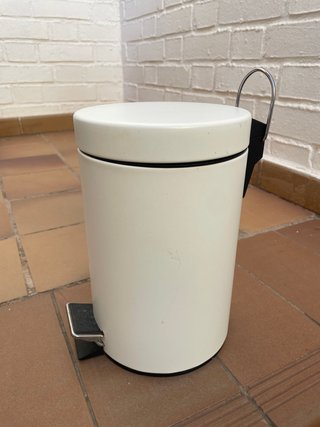Cubo de basura para baño blanco