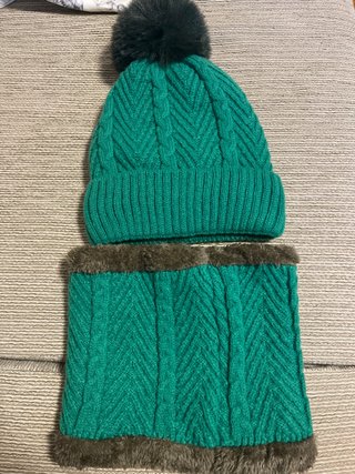 Conjunto de Gorro y Cuello Verde