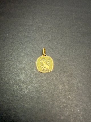 Colgante Oro 18K Angel Rezando