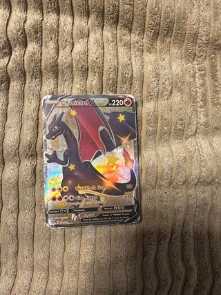 Carta Pokémon Charizard V