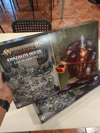Warhammer Age of Sigmar Khazalite Holds