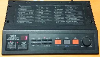 Secuenciador Yamaha QX21 retrò anni '80 Looper MIDI