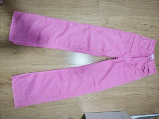 Pantalones vaqueros Zara rosa