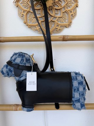 Bolso con forma de perro