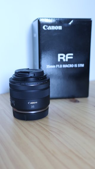 Objetivo Canon RF 35mm f/1.8 Macro IS STM