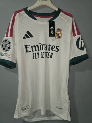 Camiseta madrid player version Talla L