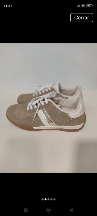 Zapatillas Beige y Blancas