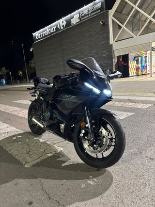 Yamaha R7 A2