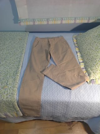 Pantalón Chino Color Camel