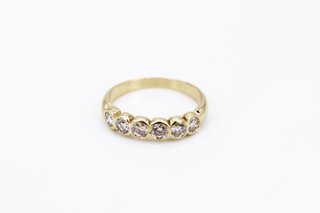 Anillo de oro 18K con diamantes. Ref:023-01-00725