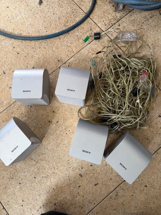 Set de 5 Altavoces Sony Plateados