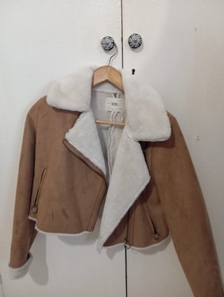 Chaqueta de pelo de borrego Stradivarius