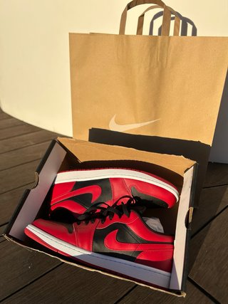 Zapatillas Nike Rojas y Negras