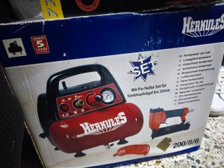 Compresor Herkules 200/8/6 con Kit Clavadora