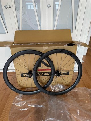 Ruedas Novatec R4