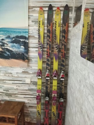 2 Pares de Esquís Rossignol y Fischer