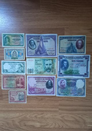 Colección de 11 Billetes de Pesetas antiguas