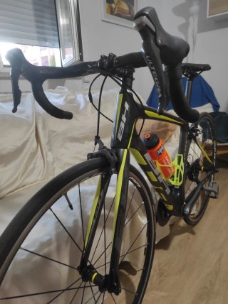 Bicicleta de Carretera BH QUARTZ CARBONO