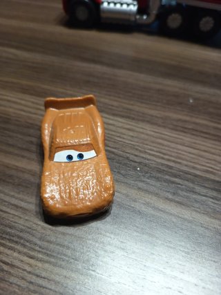 Coche Rayo McQueen disfrazado Chester Whipplefilte