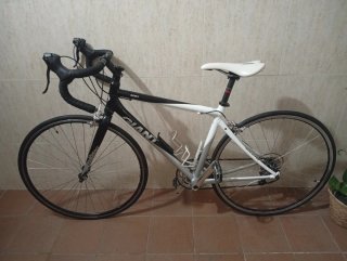 Bicicleta de carretera Giant SCR4