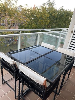 Set de Terraza: Mesa y 4 Sillas