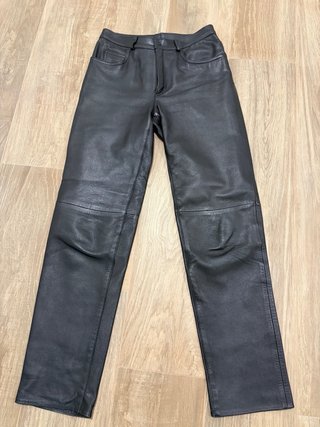 Pantalón de Piel Negro