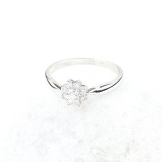 Anillo roseta de diamantes en oro blanco 18K