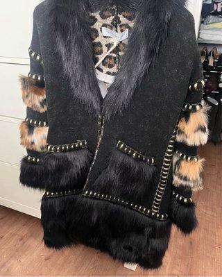 Abrigo Negro Extreme Collection
