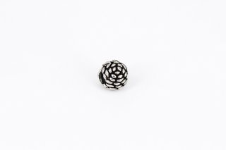 Charm de plata de 925 con motivo floral…. Ref:039-03-01046